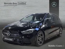 Negro noche Usado 2023 Mercedes B200 Monovolumen | 33.650 € (Un poco caro)