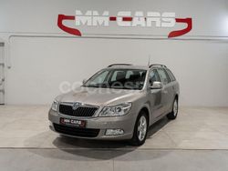 Beige Usado 2010 Skoda Octavia Familiar | 6999 € (Precio justo)