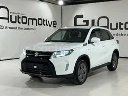 Blanco Nuevo 2025 Suzuki Vitara SUV | 27.200 € (Un poco caro)