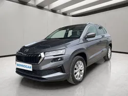 Gris Usado 2022 Skoda Karoq Ambition SUV | 21.900 € (Un poco caro)