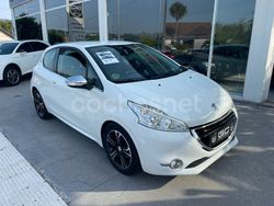 Blanco Usado 2012 Peugeot 208 Active Utilitario | 6500 € (Caro)