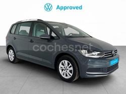 Gris / plata Usado 2024 VW Touran Life Monovolumen | 32.990 € (Un poco caro)