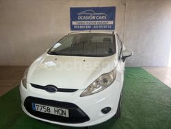 Blanco Usado 2011 Ford Fiesta Titanium Utilitario | 5599 € (Precio justo)