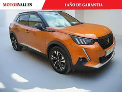 Naranja Usado 2021 Peugeot 2008 GT SUV | 18.000 € (Un poco caro)