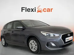 Gris Usado 2020 Hyundai i30 Berlina | 12.370 € (Buen precio)