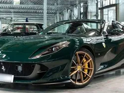Verde Usado 2023 Ferrari 812 Descapotable | 484.900 € (Super precio)