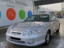 Gris / plata Usado 2001 Hyundai Coupé Coupe | 2600 €