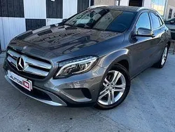 Gris Usado 2015 Mercedes GLA250 SUV | 18.948 €