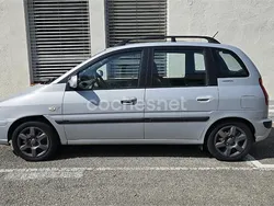 Gris / plata Usado 2006 Hyundai Matrix GLS Monovolumen | 2600 €