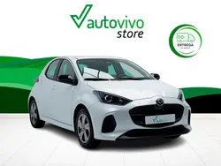 Blanco Nuevo 2024 Mazda 2 Exclusive-Line | 21.700 € (Un poco caro)