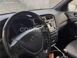 Granate Usado 2018 Hyundai i20 Berlina | 9500 € (Precio justo)