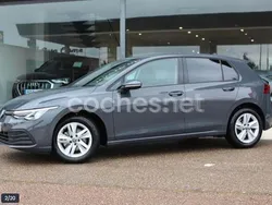 Gris / plata Usado 2021 VW Golf VIII Berlina | 20.900 € (Precio justo)