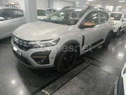Gris / plata Usado 2024 Dacia Sandero Extreme Utilitario | 16.500 € (Precio justo)