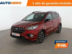 Rojo Usado 2019 Ford Kuga ST-Line SUV | 17.099 € (Precio justo)