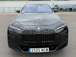 Negro Usado 2025 BMW 740 Comfort Edition Berlina | 139.900 €