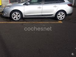 Gris / plata Usado 2010 Renault Mégane GrandTour Dynamique Familiar | 4700 € (Precio justo)