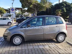 Gris / plata Usado 2006 Lancia Musa Monovolumen | 2800 €