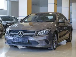 Gris Usado 2018 Mercedes CLA200 Coupe | 22.990 € (Precio justo)