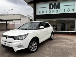 Blanco Usado 2015 Ssangyong Tivoli Limited SUV | 8499 € (Buen precio)