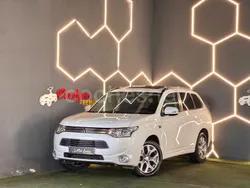 Blanco Usado 2014 Mitsubishi Outlander P-HEV SUV | 17.500 € (Precio justo)