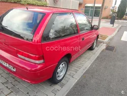 Rojo Usado 2000 Suzuki Swift GLS Berlina | 1500 €