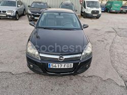 Negro Usado 2007 Opel Astra Enjoy Berlina | 3680 € (Precio justo)