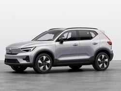 Plateado Usado 2023 Volvo XC40 Plus SUV | 37.500 € (Precio justo)