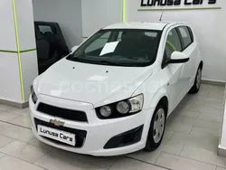 Blanco Usado 2012 Chevrolet Aveo LT Berlina | 6490 € (Un poco caro)