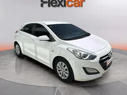 Blanco Usado 2015 Hyundai i30 Utilitario | 8470 € (Buen precio)