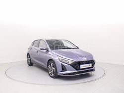 Gris / plata Usado 2024 Hyundai i20 Berlina | 19.490 € (Precio justo)