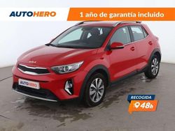 Rojo Usado 2024 Kia Stonic SUV | 19.047 € (Un poco caro)
