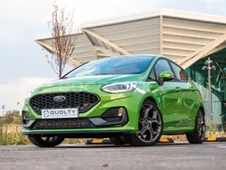 Verde Usado 2023 Ford Fiesta ST Utilitario | 24.990 € (Caro)