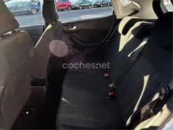 Gasolina Usado 2019 Ford Fiesta Trend Utilitario | 9900 €