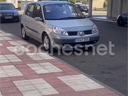 Gris / plata Usado 2004 Renault Scénic II Dynamique Monovolumen | 1799 € (Precio justo)
