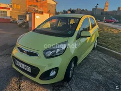 Verde Usado 2011 Kia Picanto Utilitario | 6900 €