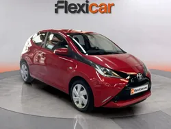 Rojo Usado 2018 Toyota Aygo X-play Utilitario | 8790 € (Buen precio)