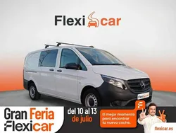 Amarillo Usado 2021 Mercedes Vito Monovolumen | 24.890 € (Precio justo)