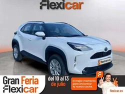 Blanco Nuevo 2025 Toyota Yaris Cross Active SUV | 23.890 € (Precio justo)