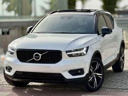 Blanco Usado 2021 Volvo XC40 R-Design SUV | 21.990 € (Precio justo)