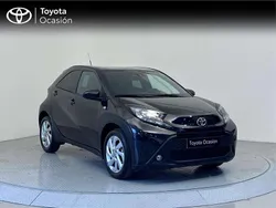 Negro Usado 2024 Toyota Aygo Play Utilitario | 14.900 € (Precio justo)