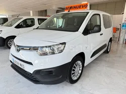 Blanco Usado 2023 Toyota Proace Verso Active Familiar | 20.500 € (Precio justo)