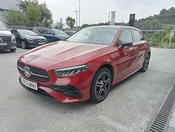 Rojo Usado 2024 Mercedes A160 Berlina | 36.400 € (Un poco caro)