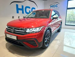 Rojo Usado 2024 VW Tiguan Allspace Life SUV | 38.490 € (Precio justo)