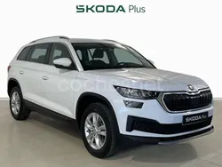 Blanco Usado 2023 Skoda Kodiaq Ambition SUV | 33.000 € (Precio justo)