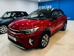 Granate Usado 2021 Kia Stonic SUV | 18.900 € (Un poco caro)