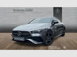Gris / plata Usado 2024 Mercedes CLA250e Berlina | 42.900 € (Precio justo)