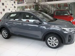 Gris Usado 2023 Kia Stonic Plus SUV | 15.200 € (Precio justo)