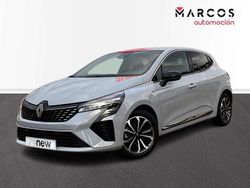 Gris Usado 2023 Renault Clio V Techno Utilitario | 18.900 € (Caro)