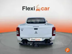 Amarillo Usado 2022 Mitsubishi L200 Recogida | 23.890 €