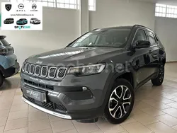 Gris / plata Usado 2023 Jeep Compass Limited SUV | 26.900 € (Precio justo)